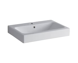 Geberit iCon håndvask i hvid porcelæn med KeraTect overflade, viser det firkantede design og hanehul.