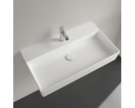 Oversigtsbillede fra oven af Villeroy & Boch Memento 2.0 hvide vaskeskål med en krom bundventil og en elegant krom vandhane.