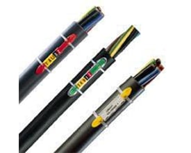 Legrand Duplix ledningsmærker monteret på tre sorte kabler, der viser forskellige farvekombinationer af sorte symboler på gule, røde og grønne baggrunde.