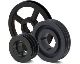 Tre kileremskiver i støbejern med 5 spor og 500 mm diameter, klar til taperlock montering.