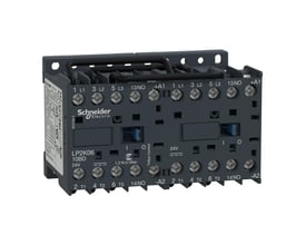 Schneider Electric TeSys K LP2K06 6A kontaktor med 24V DC spole, detaljeret visning af mærkater og 24V DC angivelse.