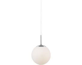 Nordlux Cafe pendel med opal hvid glaskuppel, E27 fatning og 15 cm diameter, vist på hvid baggrund.