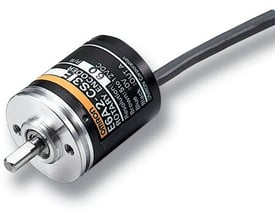 Omron E6A2-CW5C-100 inkrementel encoder med 100 ppr og 0,5m kabel. Synligt på en hvid baggrund.