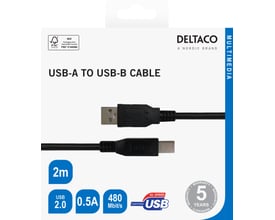 Deltaco USB-B 2.0-kabel i sort, vist på emballagen med USB-A- og USB-B-stik samt længden på 2 meter.