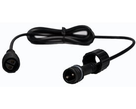 Nærbillede af Hide-a-lite garden forlængerkabel, viser detaljer på hun-stikket med to runde ben og beskyttelsesring.