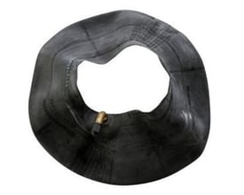 Indvendig gummislange til et 4.00-4 hjul, med synlig ventil og DIN7777 standard.