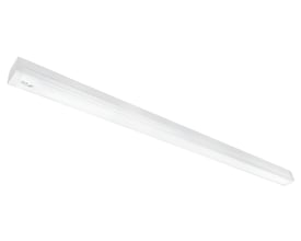 SG Armaturen Hurdal Connect 1500, en 1500mm lang, hvid LED-armatur med app-styring og PIR-sensor.