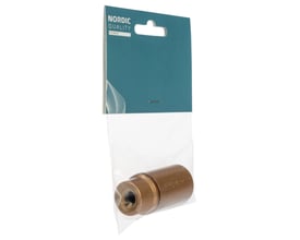 Nordic Quality E14 lampefatning i bronze, vist i klar plastemballage med blå baggrundskort.