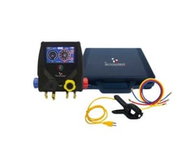 Tecnosystemi PRO 4-WAY digitalt måleenheds-kit med Bluetooth, 4" farve-touchscreen, inkl. bære-taske, sensor og slanger.