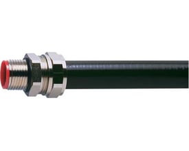 Thomas & Betts Adaptasteel fitting, lige, af forniklet messing med en rød lukkeplade på enden, monteret på en sort slange.