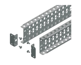Schneider Electric universel montageskinne med 3 rækker og B1000 bredde, vist med tilbehør som vinkelbeslag og skruer.