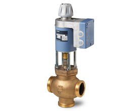 Siemens MXG461B15-3 magnetisk reguleringsventil med udvendigt gevind, DN15 og kvs 3, viser bronze ventilhus og blå aktuator.