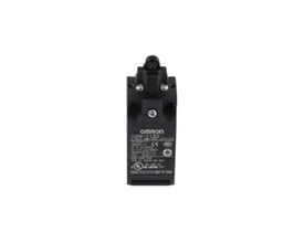 Omron D4N-4132 endestop med topmonteret rullestempel og tydelig label med modelinformation og godkendelser.
