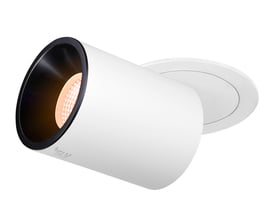 Detaljebillede af SLV NUMINOS PROJECTOR L projektør i hvid, med synligt SLV logo og fokuseret lysudstråling.
