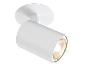 Astro Lighting Ascoli indbygningsspot i mat hvid med rund loftsring og kipbart, cylindrisk lampehoved set skråt forfra.