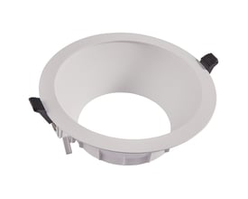 Ansell Lighting Comfort Downlight reflektor og front i hvid, 230mm diameter, med monteringsclips på siden.