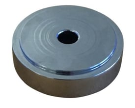 IMAGE 8 mm afstandsstykke til brusesæt, forkromet og blankpoleret med et centreret hul til montering.