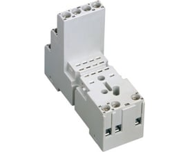 ABB logik sokkel CR-M4LS til CR-M miniature relæserien med 4 skifte kontakter, viser skrueterminaler og relæfatning.