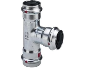 Detaljebillede af Viega Prestabo T-stykke med mærket 'Viega RN 28 KAKO' og røde punkter, der indikerer press-tilslutning.