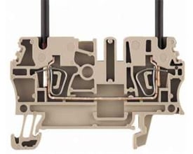 Detaljeret snitbillede af Weidmüller ZDU 2,5 klemme, der viser fjederklemmer og interne kobberledere.