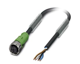 Nærbillede af Phoenix Contact SAC-4P-5,0PURM12FS kabel, der viser den grønne M12 hun-konnektor og de 4 afisolerede ledere.