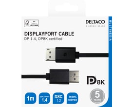 Emballagegrafik til Deltaco DisplayPort-kabel, 1 meter, sort, med DP 1.4- og DP8K-mærkning.