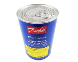 Danfoss tørrefilterindsats 48DA i blå Eliminator-beholder med gul produktetiket, set skråt ovenfra.