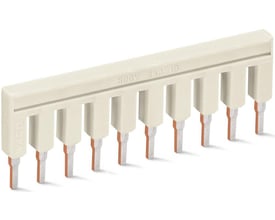 Nærbillede af en 10-polet Wago laske, der viser 2,5mm² tilslutning og 800V 24A mærkning.