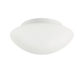 Nordlux UFO plafondlampe i hvid med en rund, glat glasskærm og en diameter på 22 cm, præsenteret isoleret på hvid baggrund.