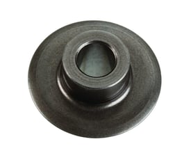 Nærbillede af et Ridgid F3 33105 skærehjul i poleret stål, med central boring og skærekant.