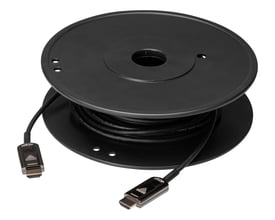 Aten 30 meter aktivt optisk HDMI 2.0 kabel på kabeltromle med sorte HDMI-stik.