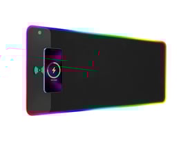 Stor musemåtte 80x30cm med trådløs opladning af smartphone og farverigt RGBIC-lys langs kanten.