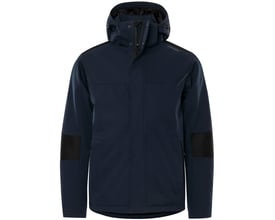 Fristads softshell vinterjakke 1421 GSW i mørk marine set forfra med hætte, lynlås og sorte forstærkninger.