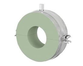 Flamco CC30 isoleret rørbøjle til 70 mm rør med grøn PIR-isolering og M8-M10 gevindbeslag.