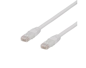 DELTACO U/UTP Cat6a patch kabel på 15 meter i hvid, med to RJ45-stik.
