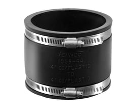 Fernco gummikobling 50-63 mm til støbejern DN50 set skråt ovenfra med åbning og to spændebånd.