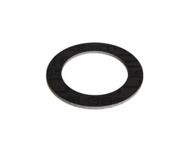 Grå grafitpakning til 3/4'' rør med udvendig diameter på 24 mm og tykkelse på 2 mm. Pakningen har indgraverede tal.