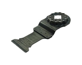 Ironside 32 mm savklinge til multicutter med Starlock-optag, set skråt med den takkede karbidkant synlig.