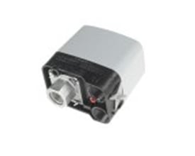 Skovlset Danfoss CS trykafbryder med 1/2" G-tilslutning og synlige kontakter, viser detaljer om koblingspunktet.