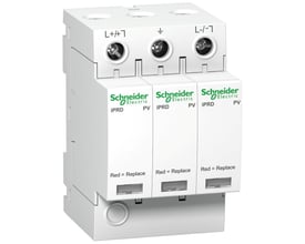 Schneider Electric Acti9 iPRD 40r overspændingsafleder med tre moduler, mærket L+/N, jord og L-/N, designet til 1000V.