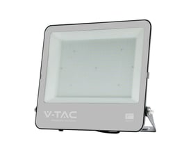 V-TAC 300W LED projektør med Samsung chip, neutral hvid 4000K, sort aluminiumshus og justerbart beslag.