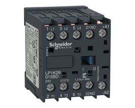 Schneider Electric TeSys K kontaktor LP1K09, 3-polet 9A med 24V DC spole, vist fra siden med tydelig mærkning og terminaler.