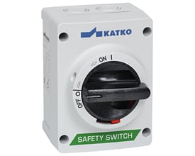 Detaljeret billede af Katko ABS reparationsafbryder, 25A, viser det sorte drejehåndtag med ON/OFF mærkning og IP65-klassificeret hvidt kabinet.