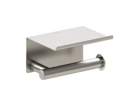 Cosmic Architect S+ toiletpapirholder i børstet rustfrit stål med en lille hylde over, isoleret på hvid baggrund.