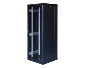 Toten G3 19" gulvskab i sort, 32HE, 600x600mm, med låsbar glasfrontdør og synlige monteringsskinner.