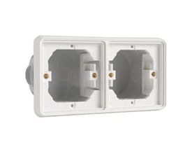 Niko 2-moduls vandret indmuringsdåse i hvid plast, viser de to udtag og monteringsdetaljer på hvid baggrund.