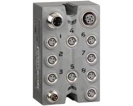 Schneider Electric Modicon TM7 I/O udvidelsesmodul med 8DI, 24VDC, M8 stik og IP67. Modulet er gråt, firkantet og har mange M8 stik til tilslutning af sensorer eller aktuatorer.