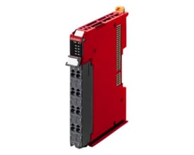 Omron Sysmac safety NX-SOD400 modul med 4 digitale PNP safety udgange, vist i rød med sorte push-in konnektorer på hvid baggrund.