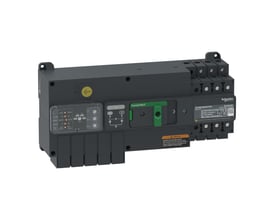 Schneider Electric TA10D3S0404TPE automatisk omskifter med 3 poler, 40A, drejeskiver og TransferPacT-indikator på en hvid baggrund.