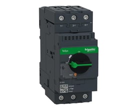 Detaljeret billede af Schneider Electric kortslutningsudløser, viser TeSys mærkning, ON/OFF funktion og 50A indstilling.